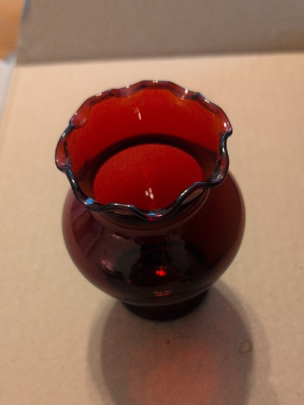 Anchor Hocking Ruby Red Ruffled Glass Vase Vintage - Picture 5 of 8